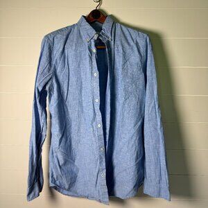 Gap Blue Clean Chambray Sky Blue Oxford Button Down‎ Size Large